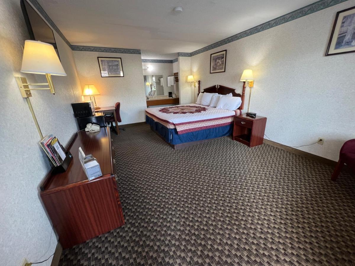 Americas Inn 巴兹敦 外观 照片