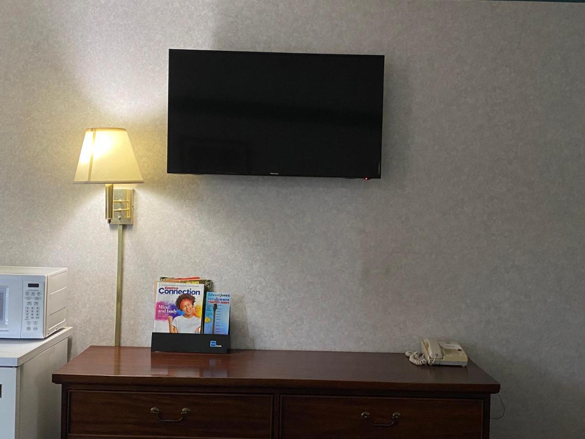 Americas Inn 巴兹敦 外观 照片