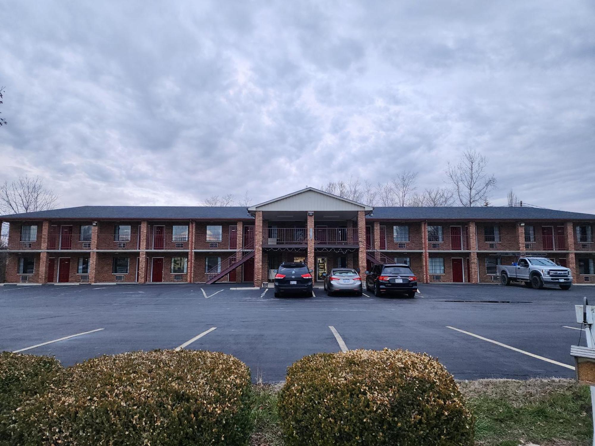 Americas Inn 巴兹敦 外观 照片